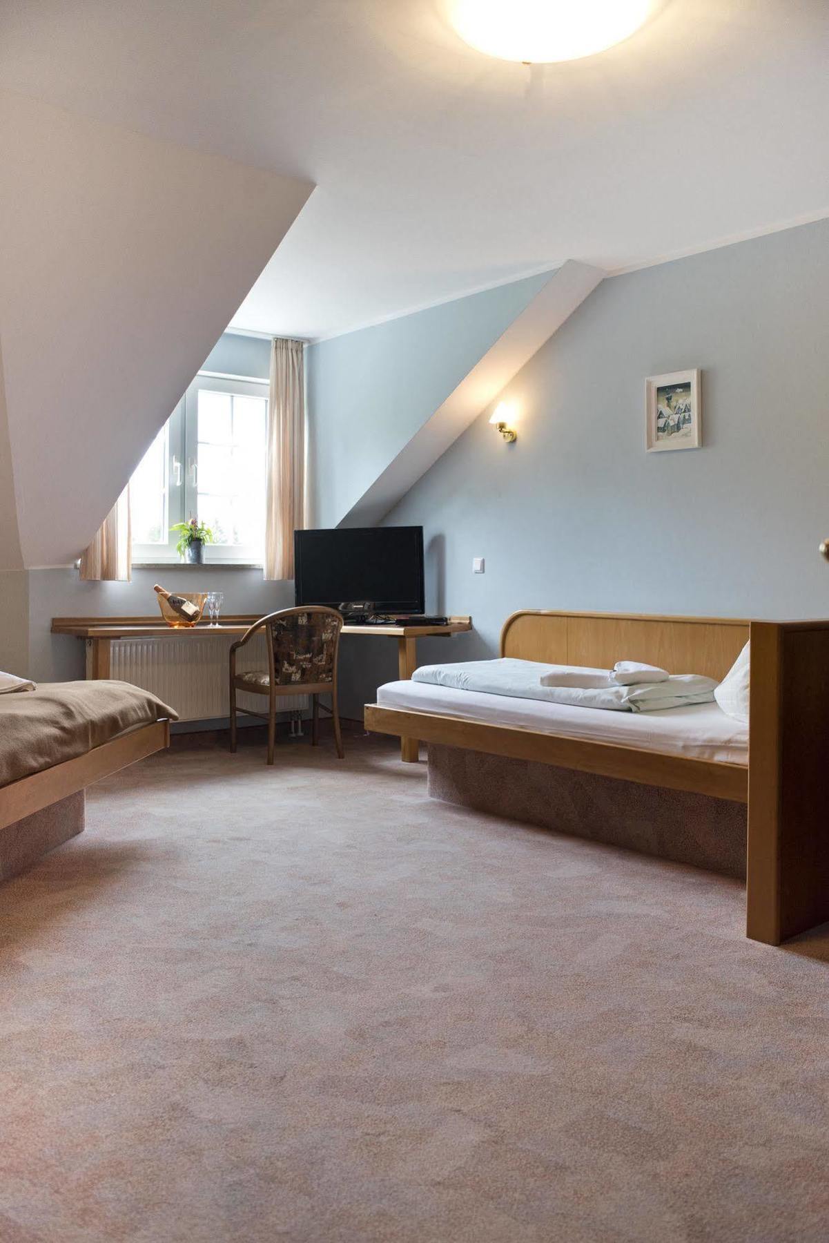 Rennsteighotel Herrnberger Hof Neuhaus am Rennweg Luaran gambar